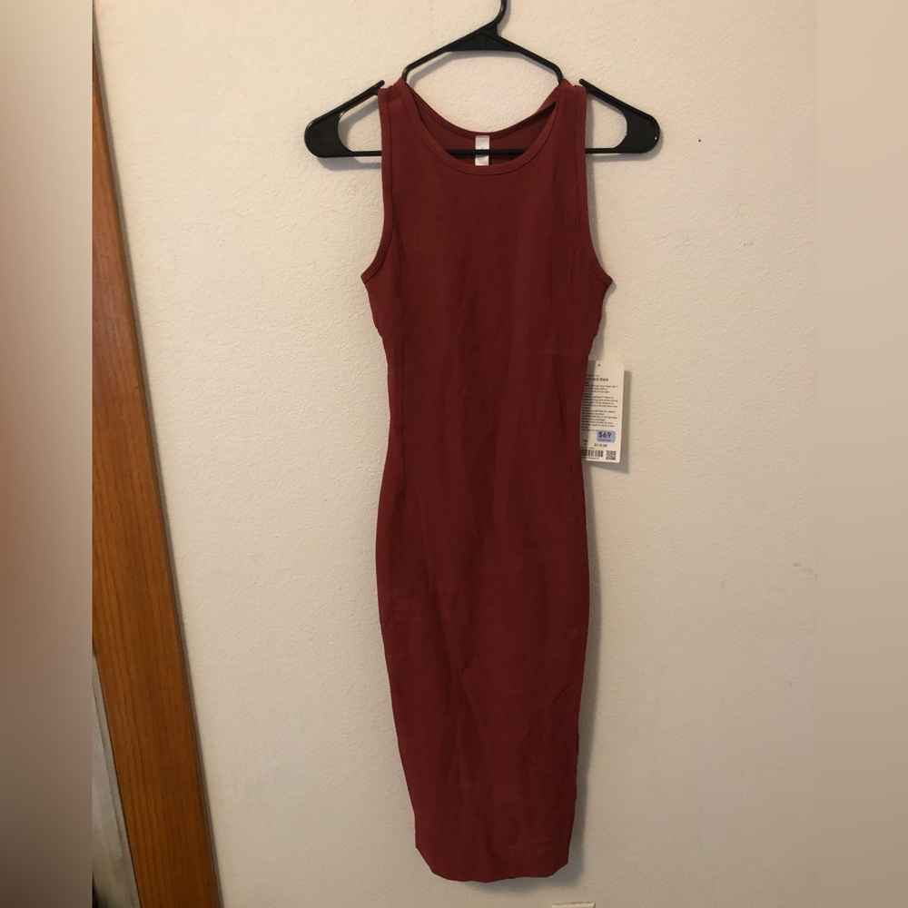 NWT Lululemon Brunch and Back Dress in Chianti Size 4